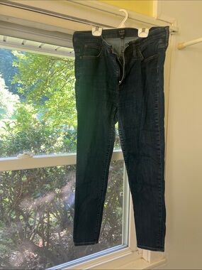 J. Crew Slim Straight Women’s Jeans in Dark Indigo